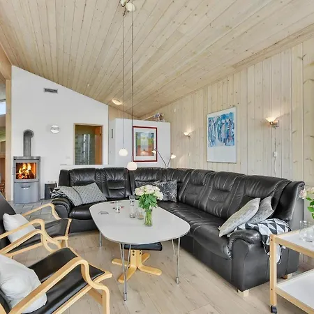 Holiday home Lovely In With Sauna Hvide Sande